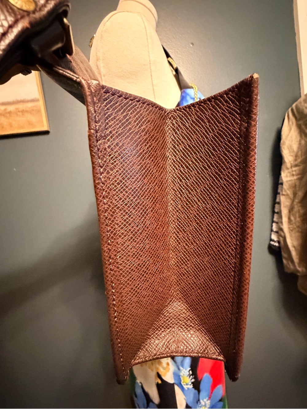 Louis Vuitton Burgundy Taiga Pochette Kourad Clutch Bag - Picture 10 of 14